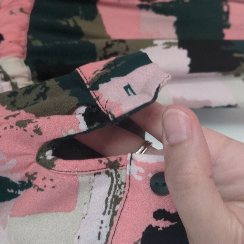Apricot size 10 drawstring waist dress in greens, pink, and black! - Picture 3 of 8
